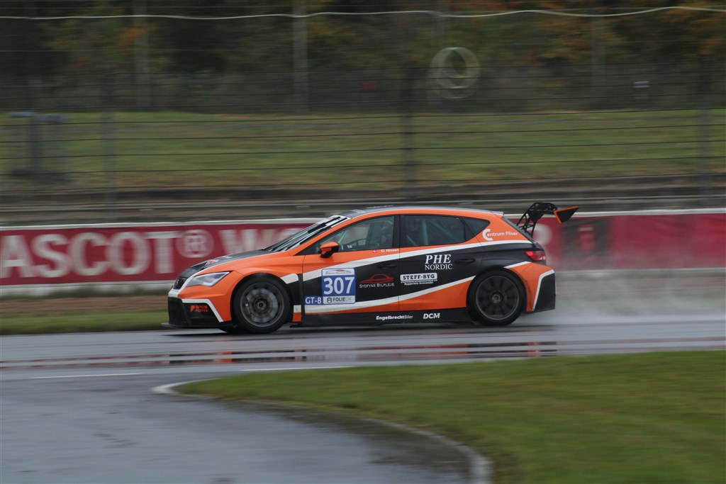 Oliver Rosenkilde Nissen har været suveræn i GT-B, og er derfor fortjent vinder af GT-B mesterskabet.
(Foto: JJ Media)